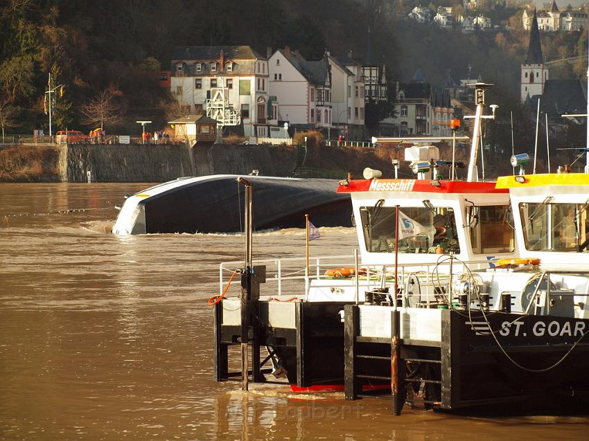 Schiff gesunken St Goarhausen Loreley P039.jpg